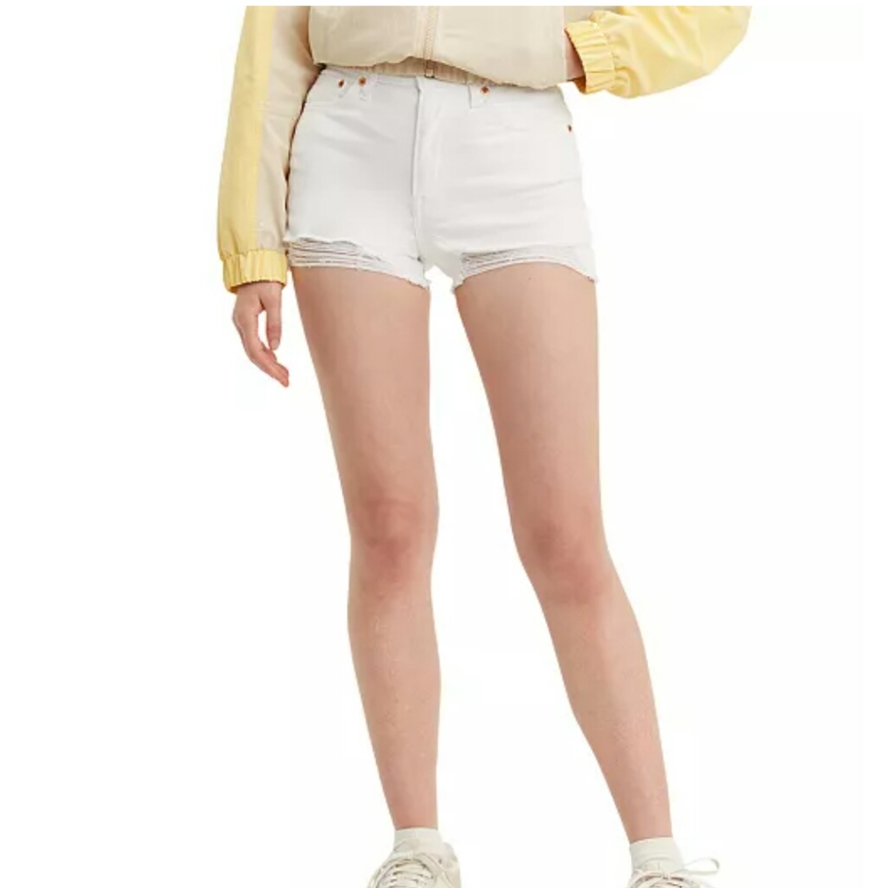 -NWT- Levi's Distressed High Rise Shorts 31